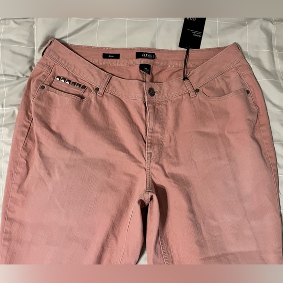 ANA SKINNY CROP JEANS - Picture 4 of 8